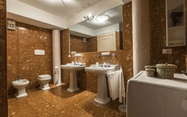 Molino Stucky Apartment Wi-Fi R&R