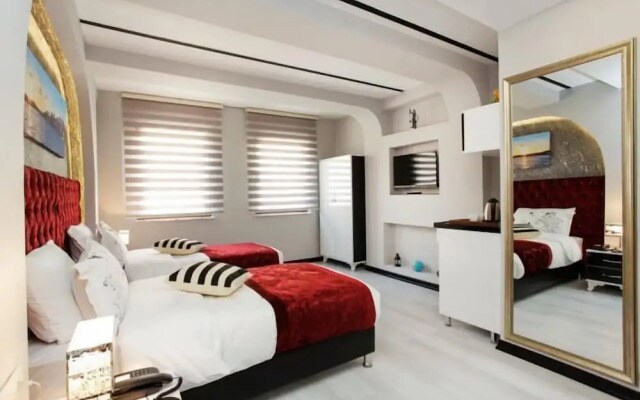 Taksim Doorway Suites