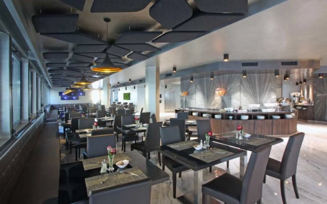 Отель The Hive Hotel