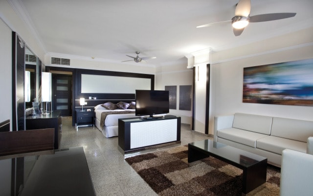 Отель Riu Nautilus - Adults only