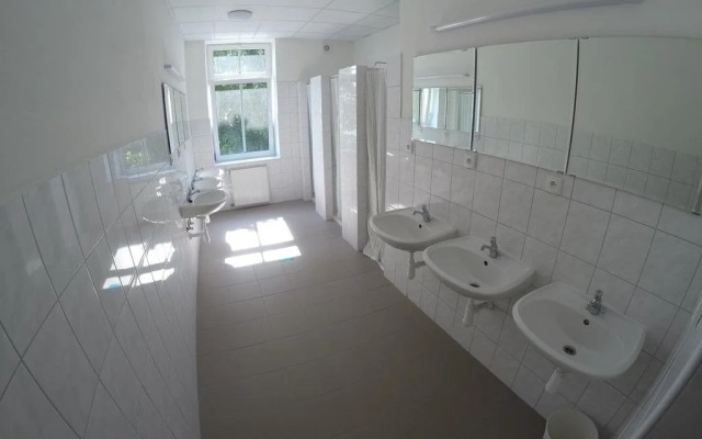 Centrum Ubytovani Beclav Hostel