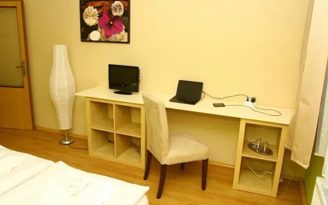 Hotel Bor