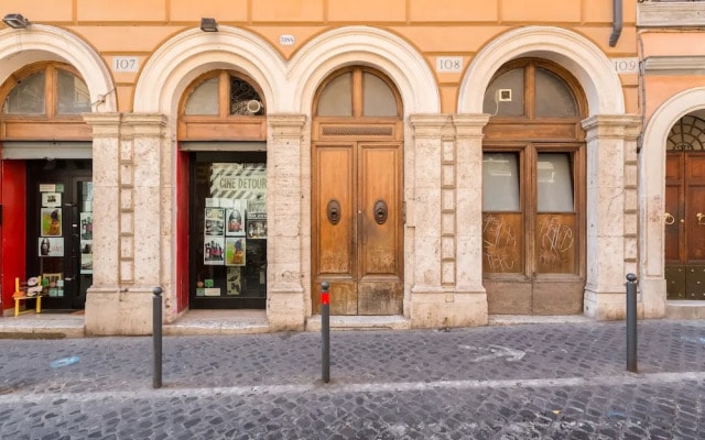 Monti Colosseum Apartment-Urbana