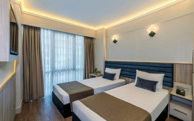 Felix Hotel