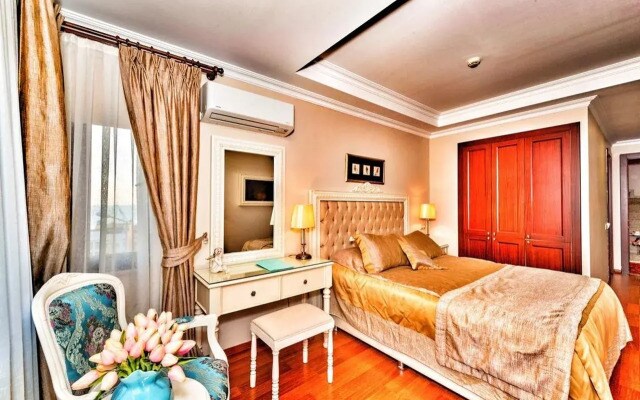 Daphne Hotel