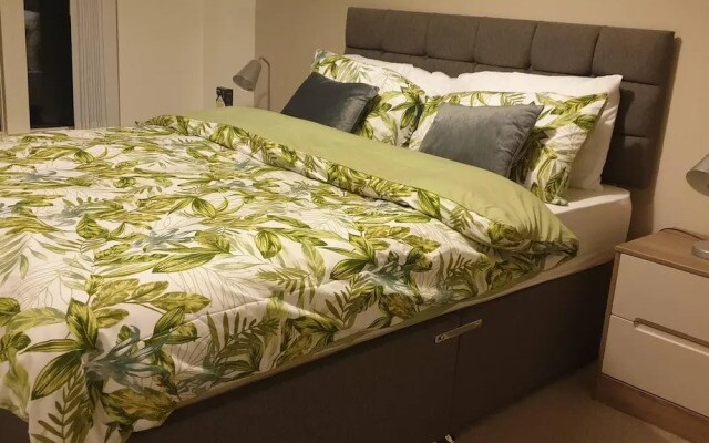 Stunning 2-bed Apartment in Manchester City Centre