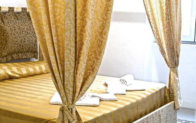Andromeda Luxury Holiday Apartment in Colosseum