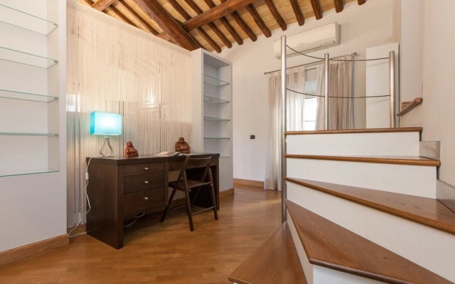 Rental in Rome Giunione Lucina