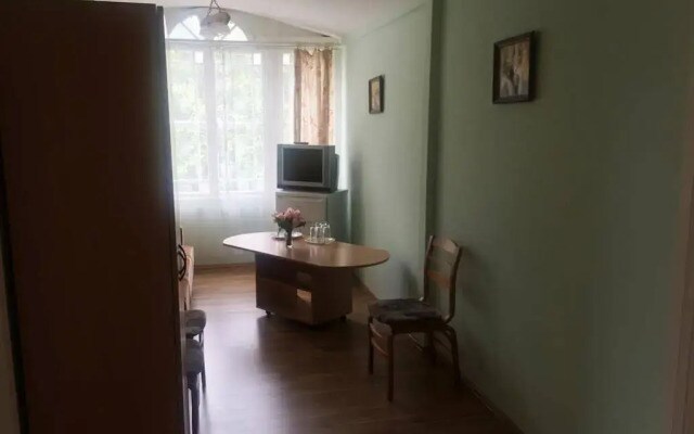 Отель Elīna