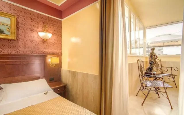 Aurelius Art Gallery Hotel
