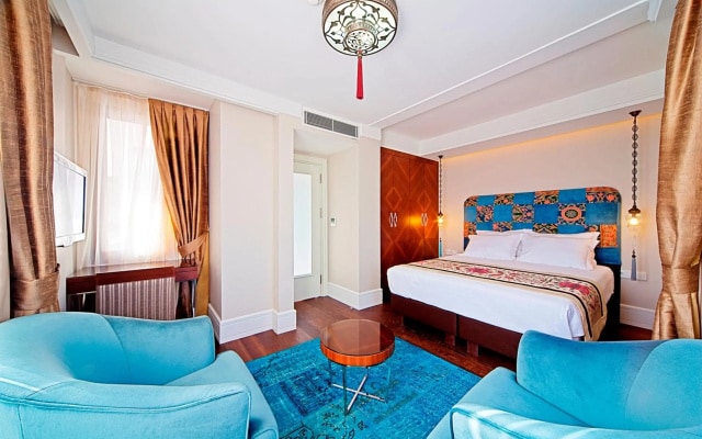 Azade Suites