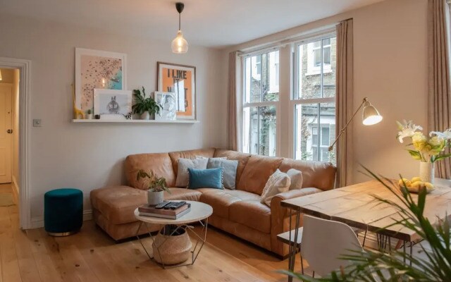Bright And Stylish 1 Bedroom Flat With Terrace