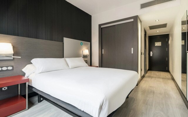 Hotel ILUNION Suites Madrid