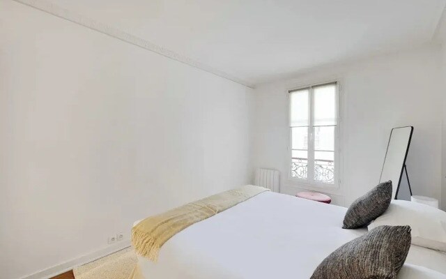 Beautiful Apartment 2br/6p - Eiffel Tower