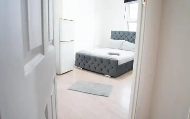 Inviting 3-bed Apartment in London