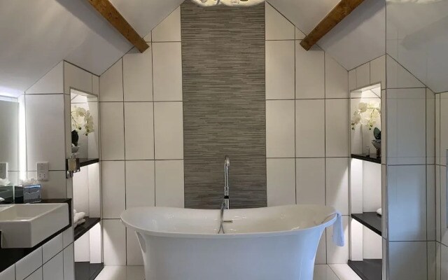 The Wheatsheaf Hotel Sandbach