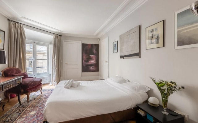 Latin quarter Retreat