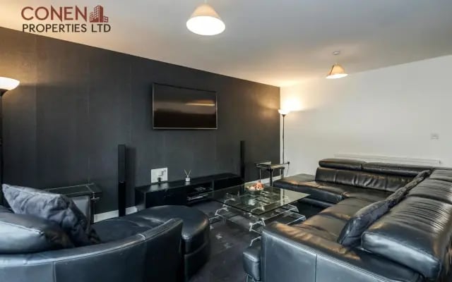 CONEN Image Two Apartment