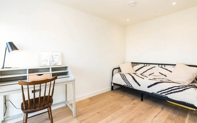 Luxury 2BD Flat W/terrace and Amazing Views