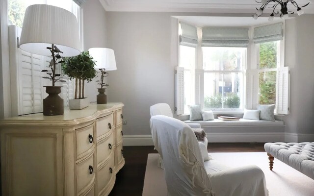 Stunning 4 Bedroom House in Balham