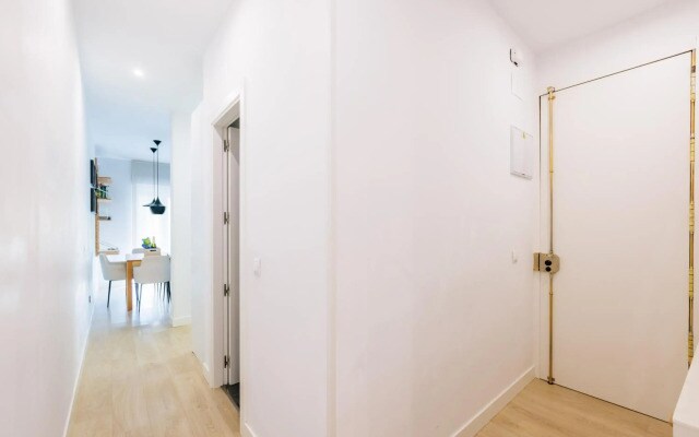 Madrid center 2 bedrooms quiet apartment