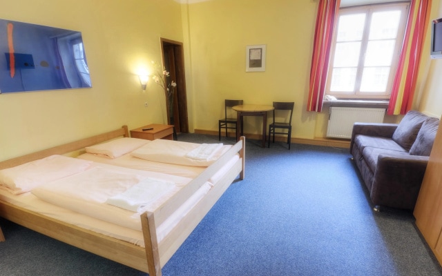 Euro Youth Hotel