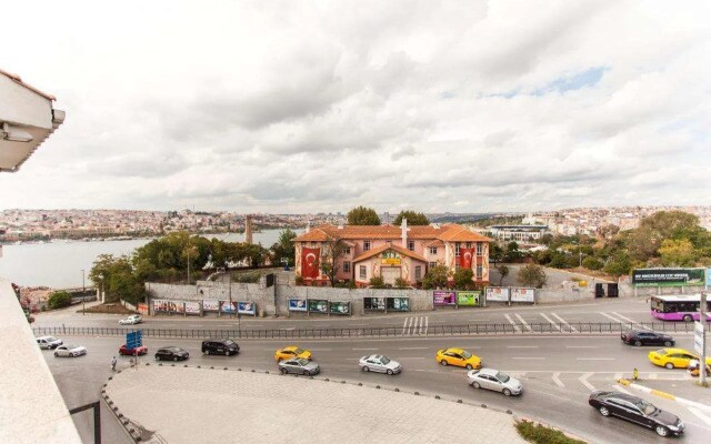 Pera Life Hotel