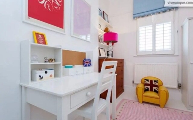 4 Bedroom Flat In Notting Hill