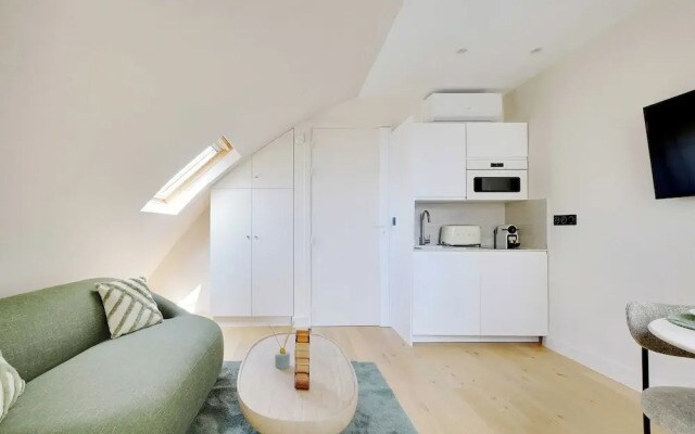 Apt a/c 1br/2p - Saint-lazare/les Champs Elysee