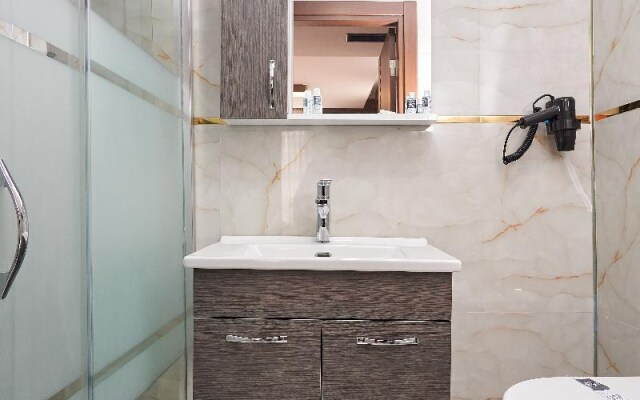 Renzo Hotel - Special Category