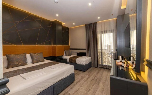 Confores Hotel