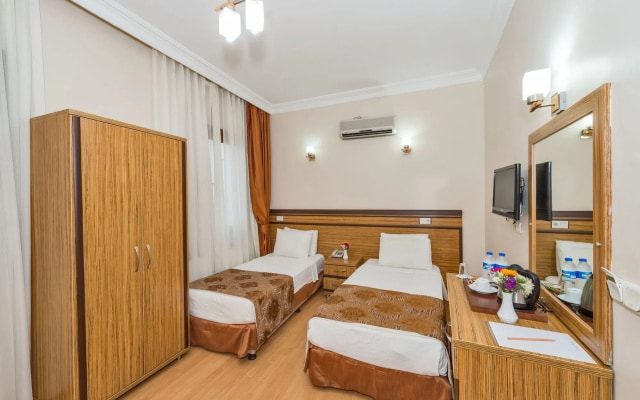 May Hotel