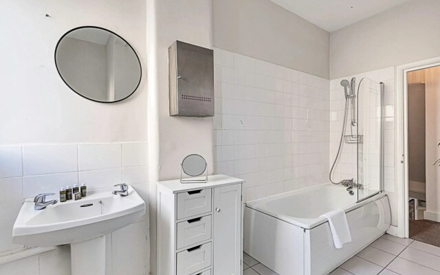 Clapham Oasis: 1 Bedroom, Sauna, Garden Retreat