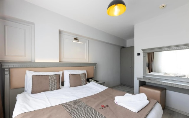 Kuran Hotel International