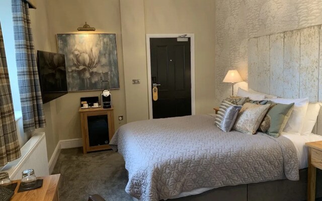 The Wheatsheaf Hotel Sandbach