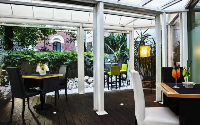 Hotel Twenty One