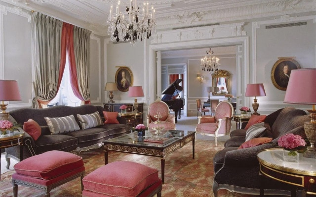 Отель Plaza Athenee