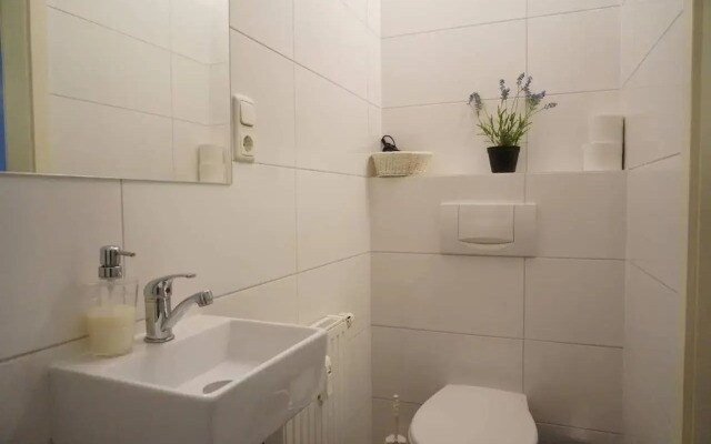 Cozy studio in Friedrichshain, 4 quiet guests only
