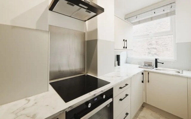 Garmoyle Road Flat 2