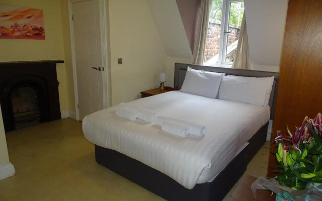 Rampant Lion Hotel
