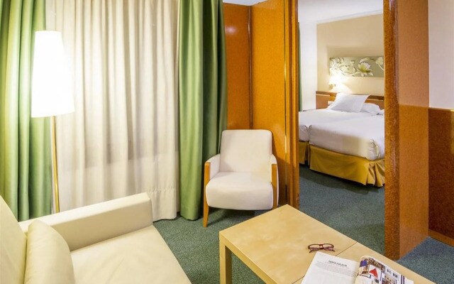Acacia Suite