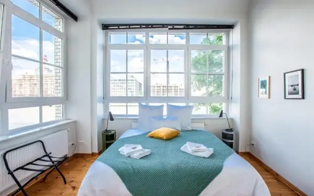 Family-Friendly Waterfront Loft, 3 Bedrooms, 130 M2