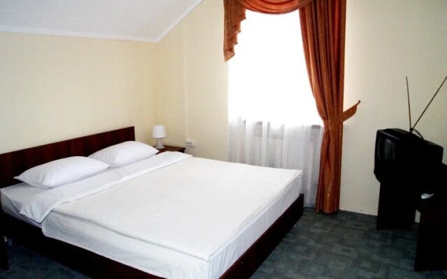 Mart Guest House