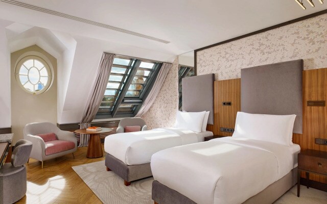 Hotel Verte, Warsaw, Autograph Collection