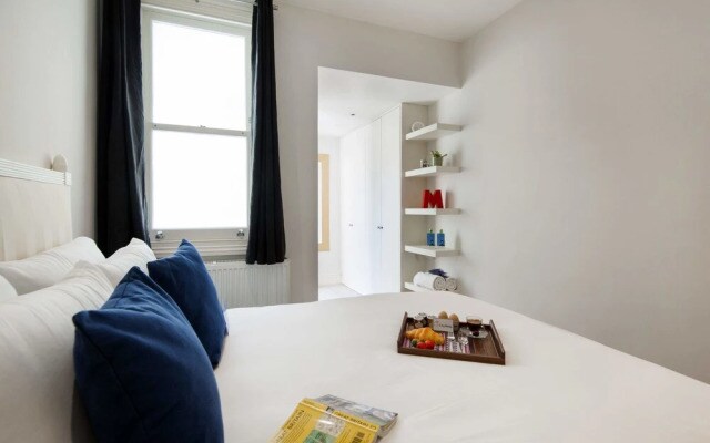 Bright Earls Court Square Apartment - WSN