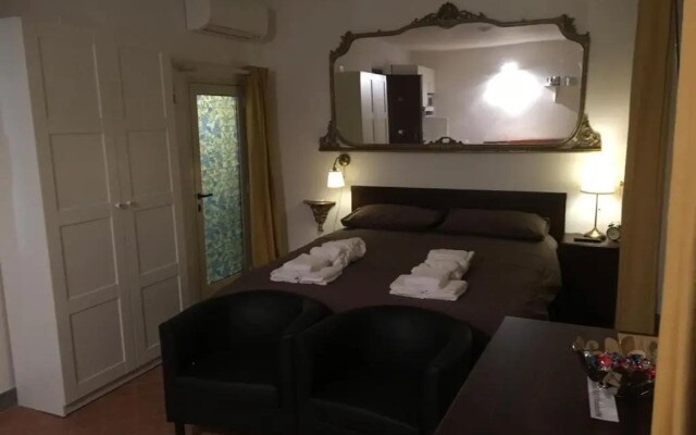 Monterone Studio 10