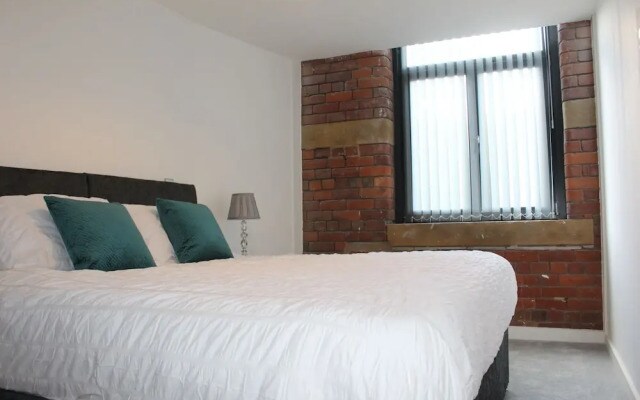 Luxury 1-bed Apartment Bradford Free Parking