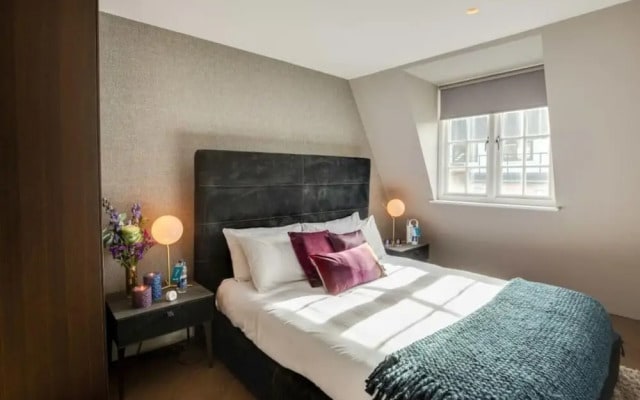 Amazing Roof Terrace Apartment 1-bedroom in London