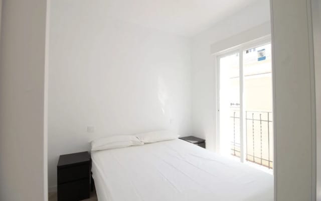 Apartamento de 2 Habitaciones en Puerta del Angel AZ2D