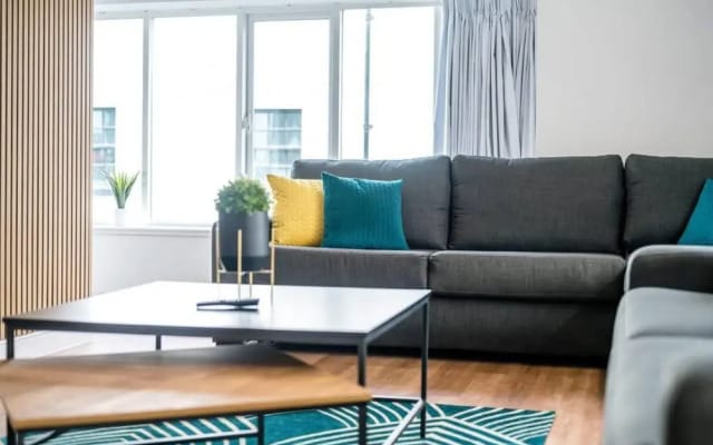 Host Apartments Wood St Nightlife Apt